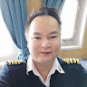 Meet your Posher, Captain tan